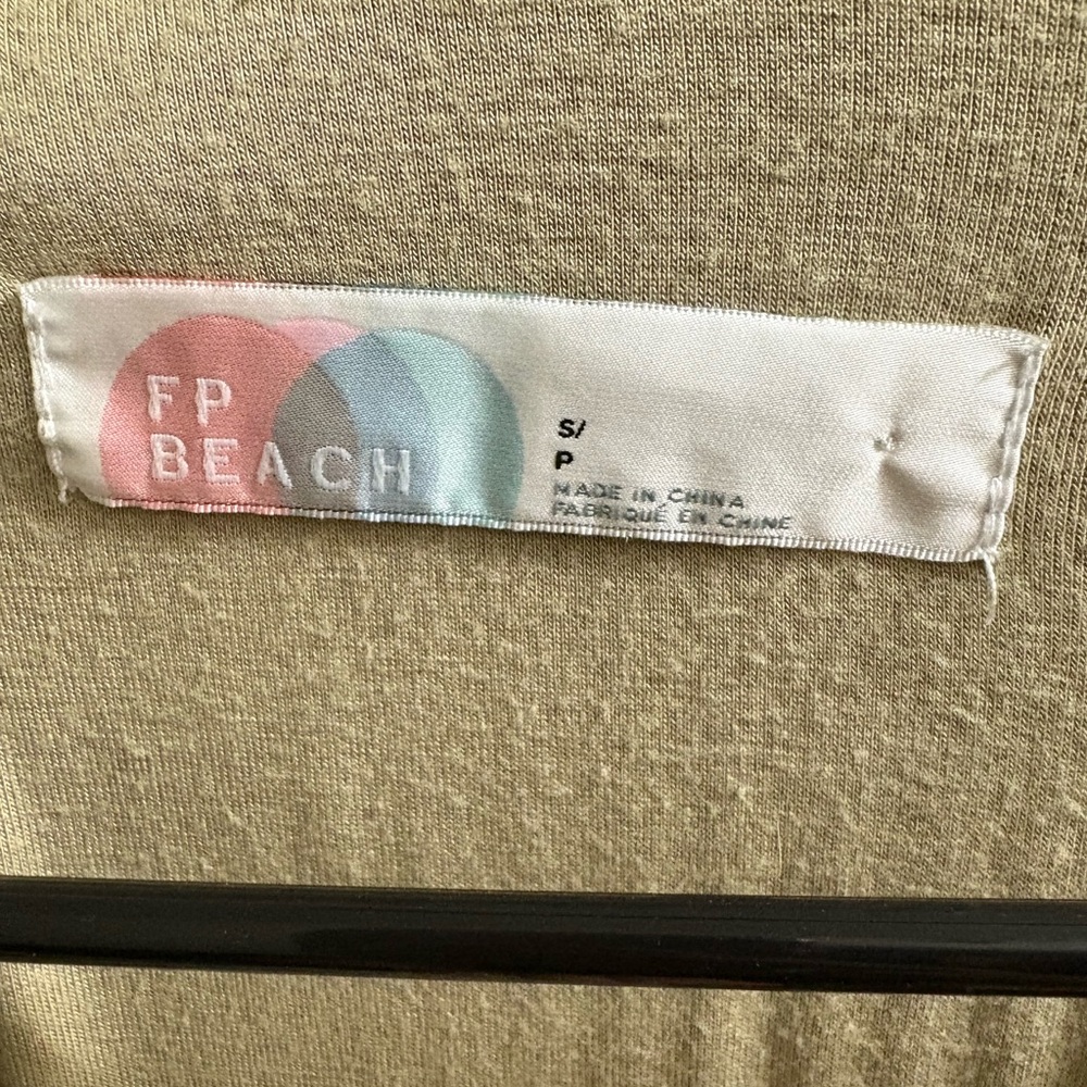 EUC Free People Beach Crop Top - Picture 3 of 3